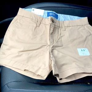 Old Navy Women’s  Everyday Shorts NWT